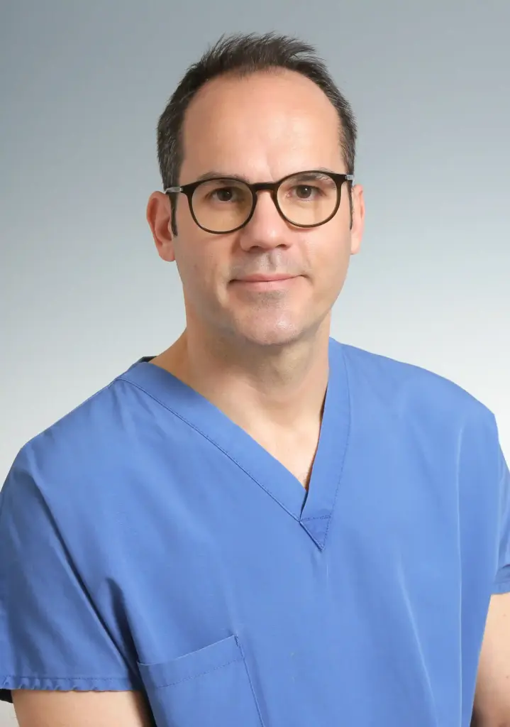 Prof. François-Xavier Madec in the operating room for endoscopic treatment of urethral stricture, including dilation, direct vision internal urethrotomy (DVIU), and Optilume drug-coated balloon therapy
